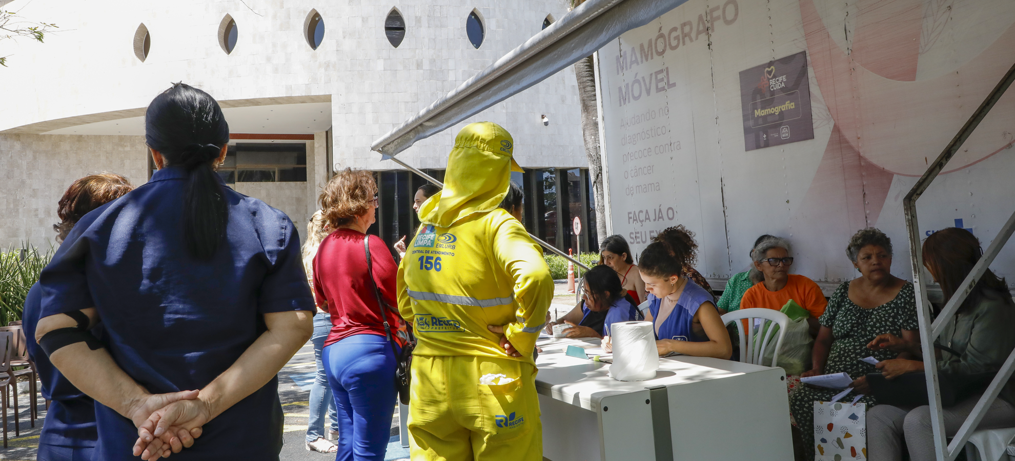 Acesse a notícia comleta: Câncer de mama: mamógrafo móvel chega ao TRF5 para realização de exames gratuitos  