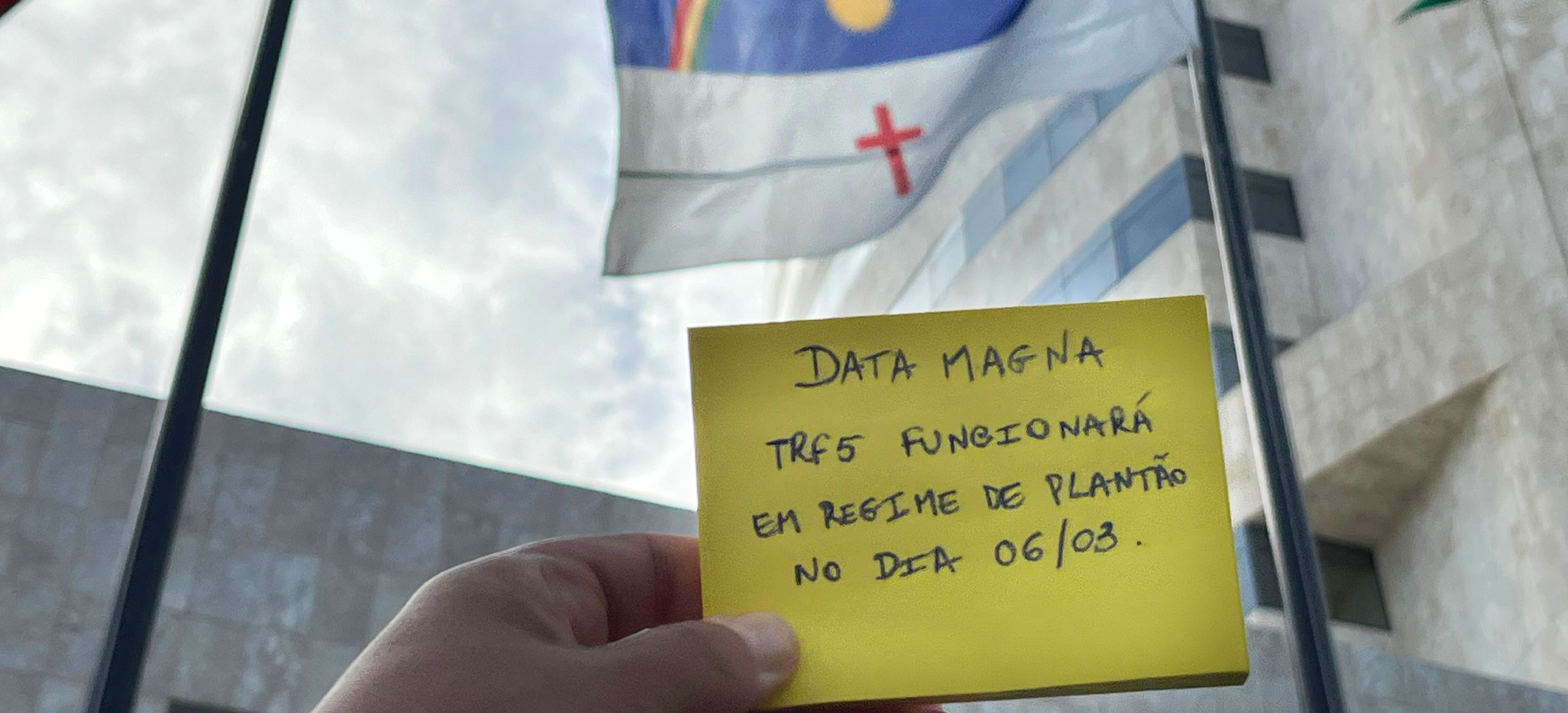 Acesse a notícia comleta: TRF5 funcionará em regime de plantão na próxima sexta-feira (6/03) 