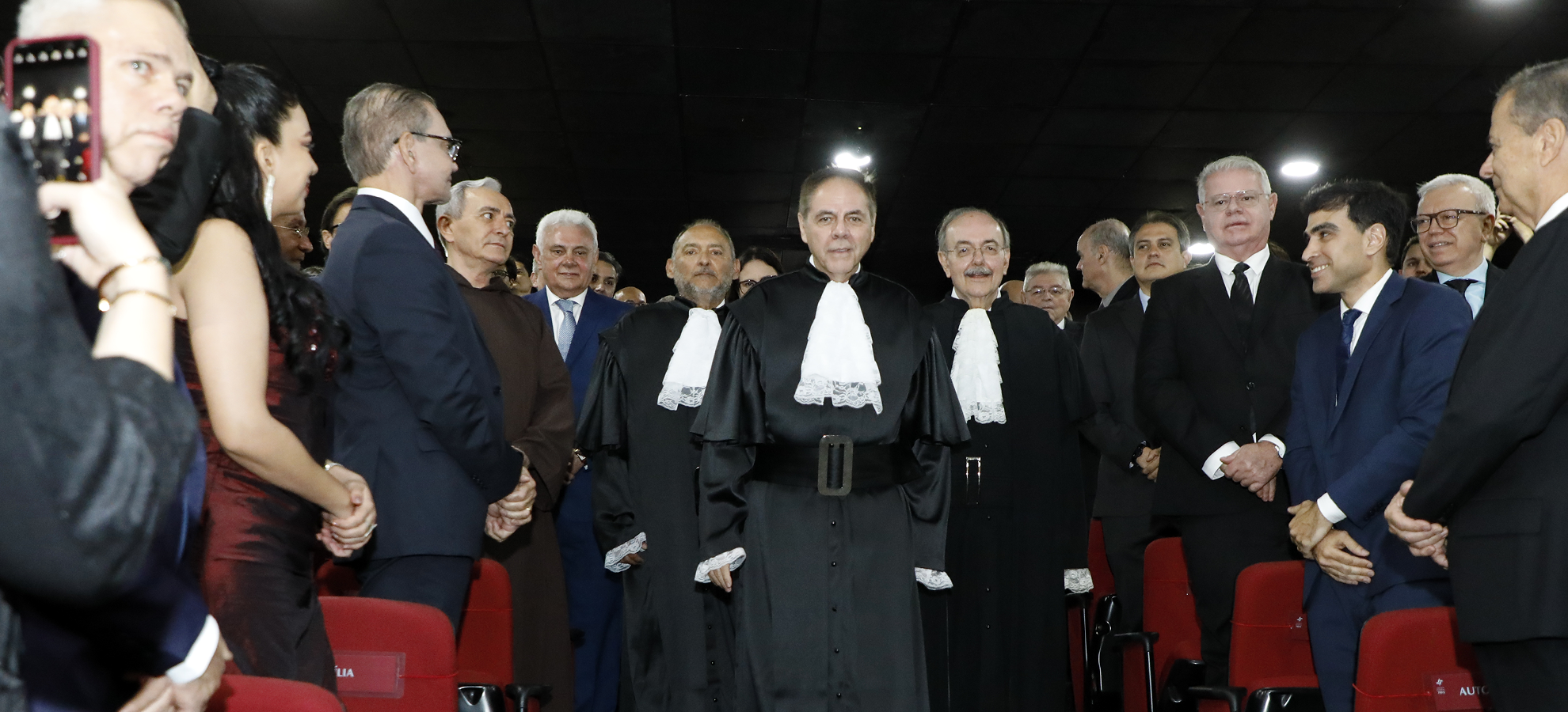 Acesse a notícia comleta: Ivan Lira toma posse como desembargador federal do TRF5