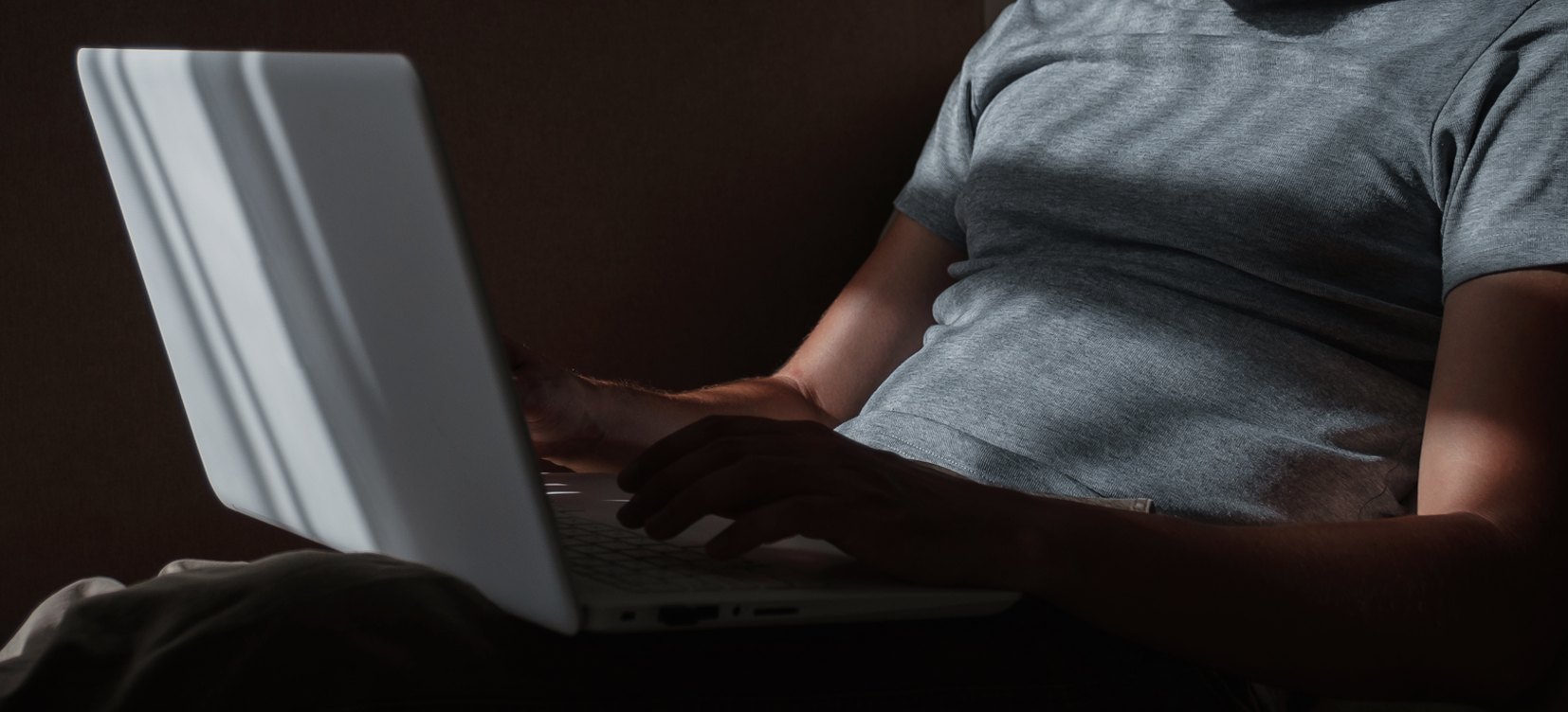 Acesse a notícia comleta: TRF5 mantém condenação de homem por armazenamento e divulgação de pornografia infantil