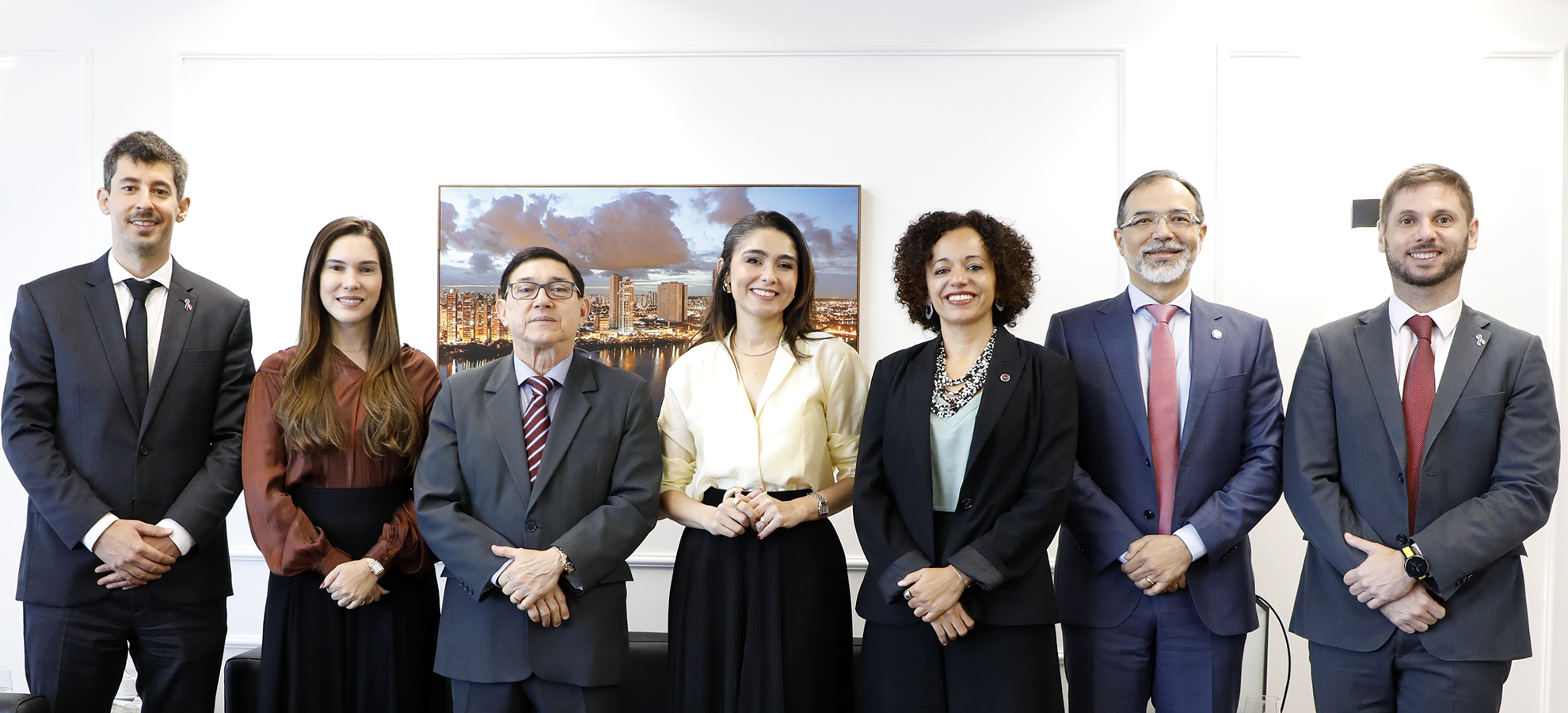 Acesse a notícia comleta: Equipe do Ministério da Igualdade Racial realiza visita institucional ao presidente do TRF5 
